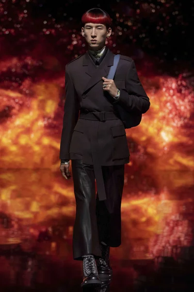 Look 35
